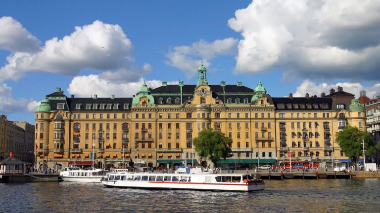 De bästa hotellen i Stockholm för spabehandlingar, shopping och nattliv
